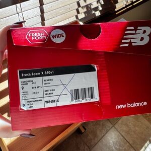 New Balance Fresh Foam X 840v1 in Gray and Pink